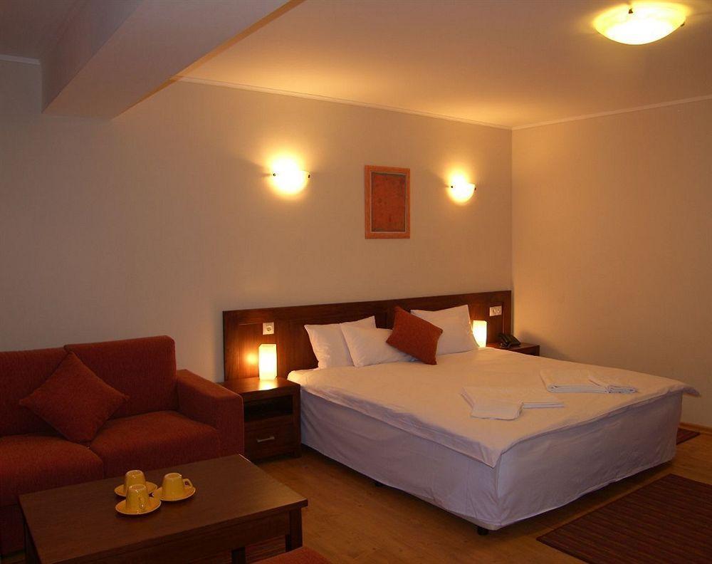 Hotel Smilen Smoljan Exteriér fotografie