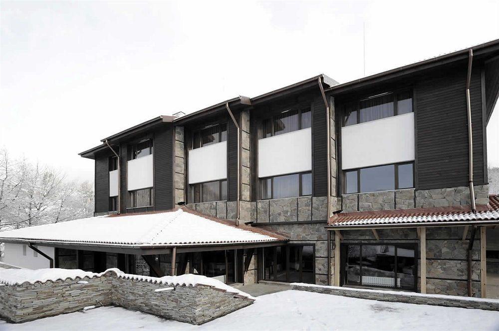 Hotel Smilen Smoljan Exteriér fotografie